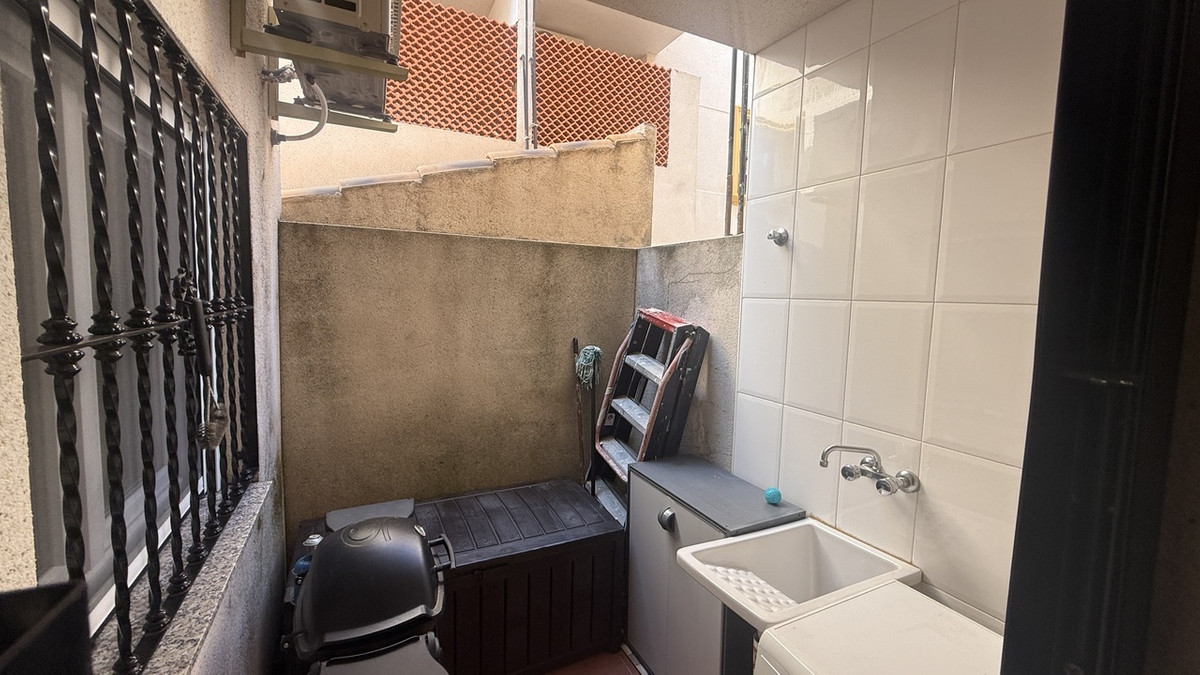Se vende Apartamento Planta Baja de 2 dormitorios en Costa Blanca, Alicante, España