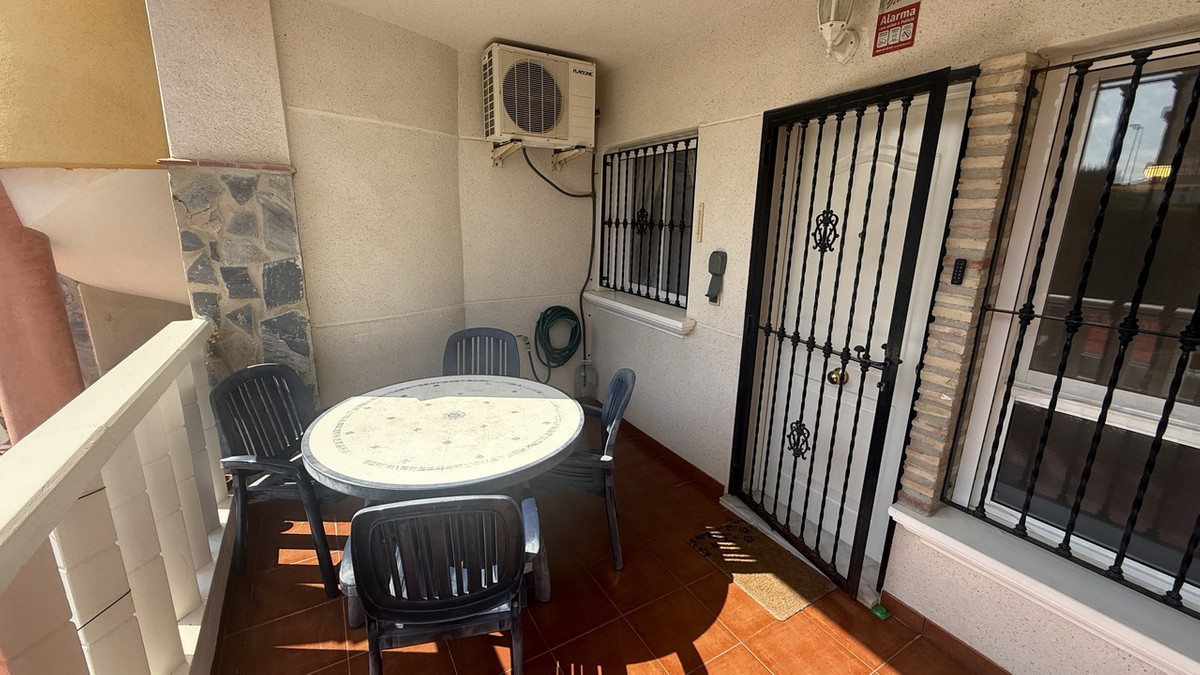 Se vende Apartamento Planta Baja de 2 dormitorios en Costa Blanca, Alicante, España