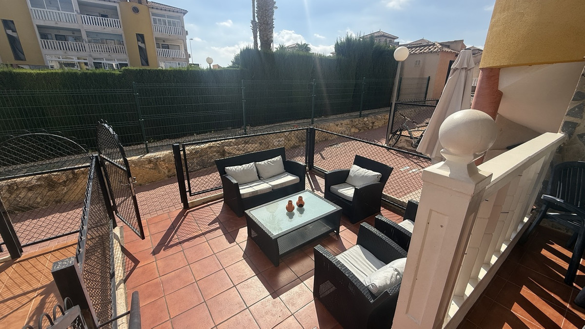 Se vende Apartamento Planta Baja de 2 dormitorios en Costa Blanca, Alicante, España