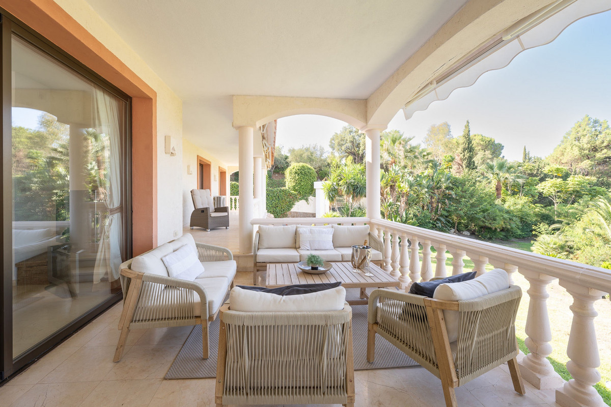 5 Bed Townhouse for sale in Marbella Costa Del Sol, Málaga, Spain