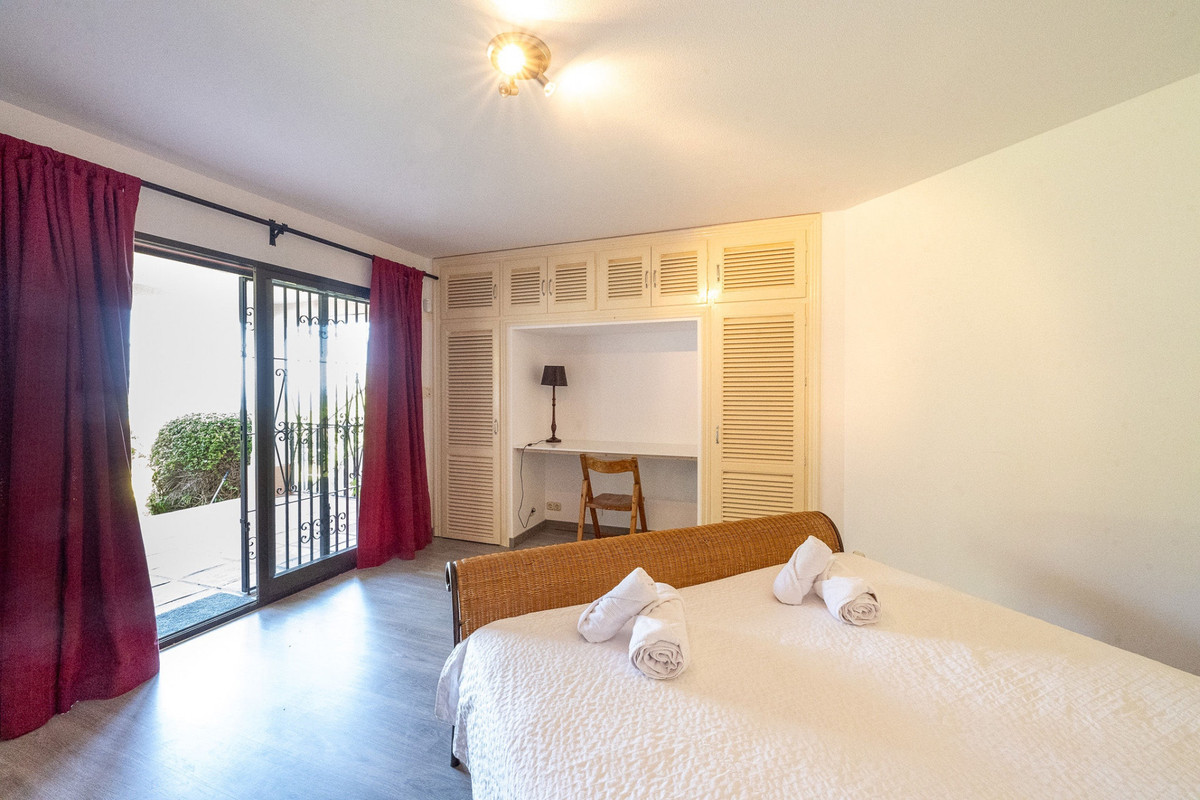 5 Bed Townhouse for sale in Marbella Costa Del Sol, Málaga, Spain