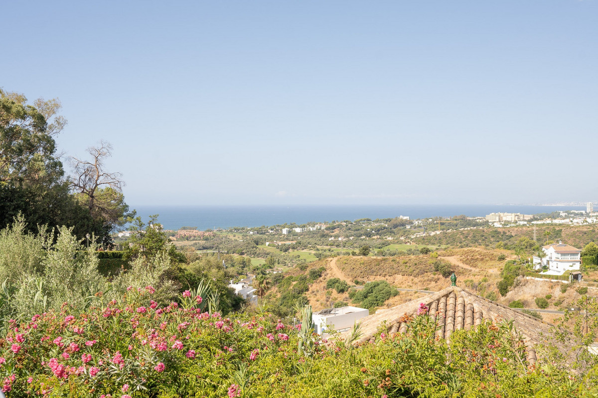 5 Bed Townhouse for sale in Marbella Costa Del Sol, Málaga, Spain