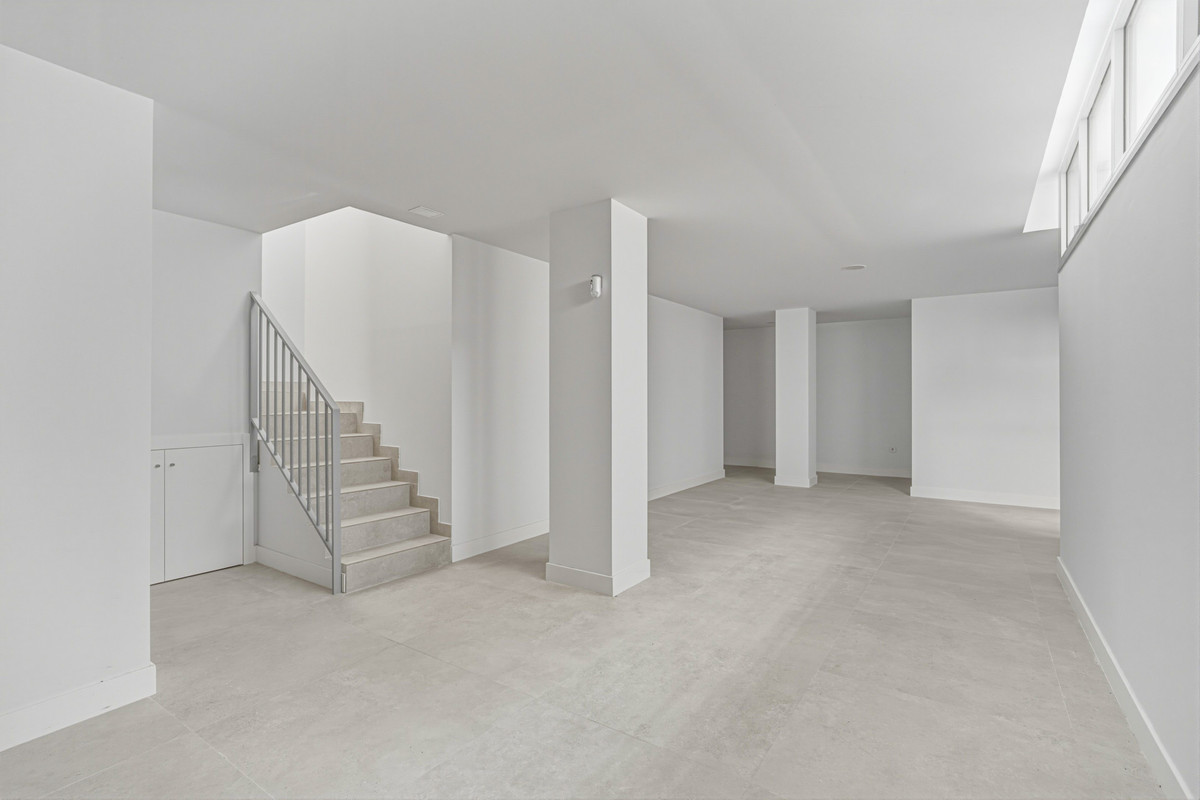 Se vende Apartamento Planta Baja de 4 dormitorios en Costa Del Sol, Málaga, España