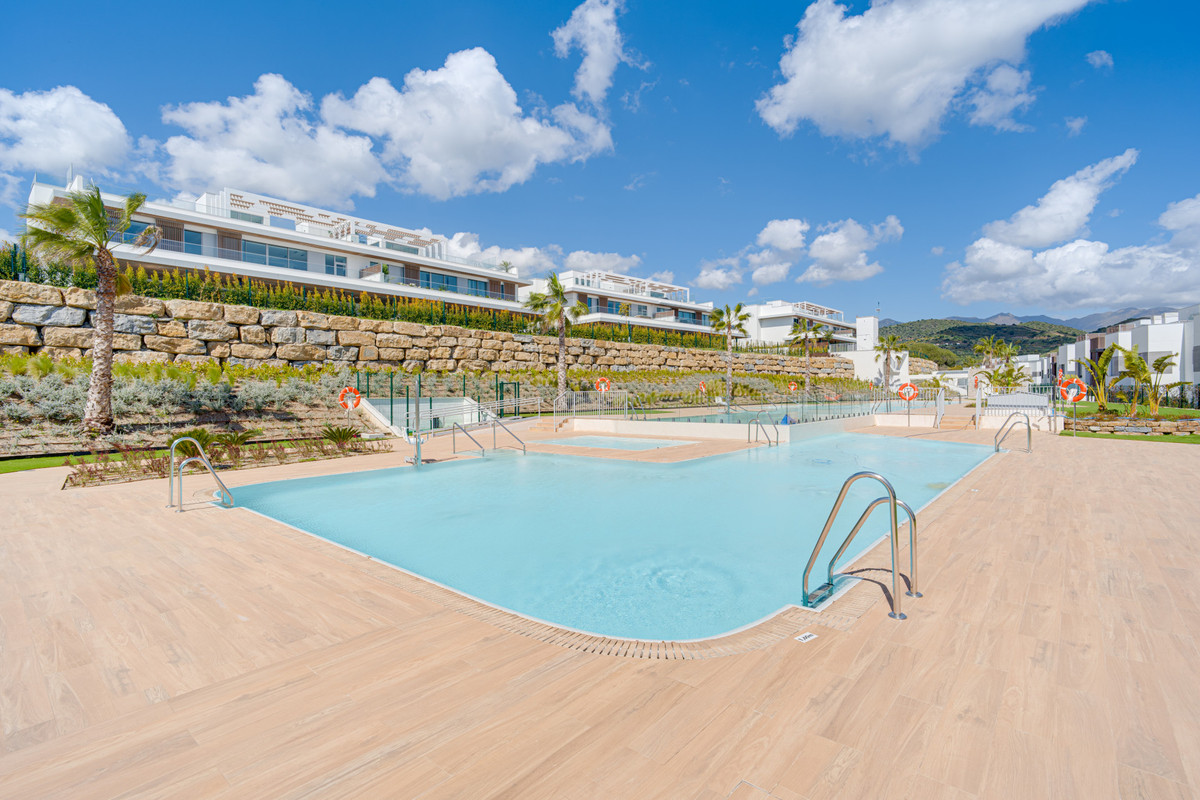 Se vende Apartamento Planta Baja de 4 dormitorios en Costa Del Sol, Málaga, España