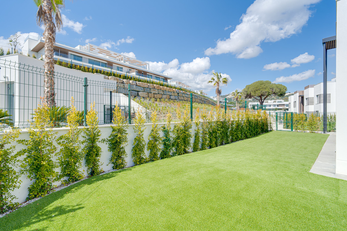 Se vende Apartamento Planta Baja de 4 dormitorios en Costa Del Sol, Málaga, España