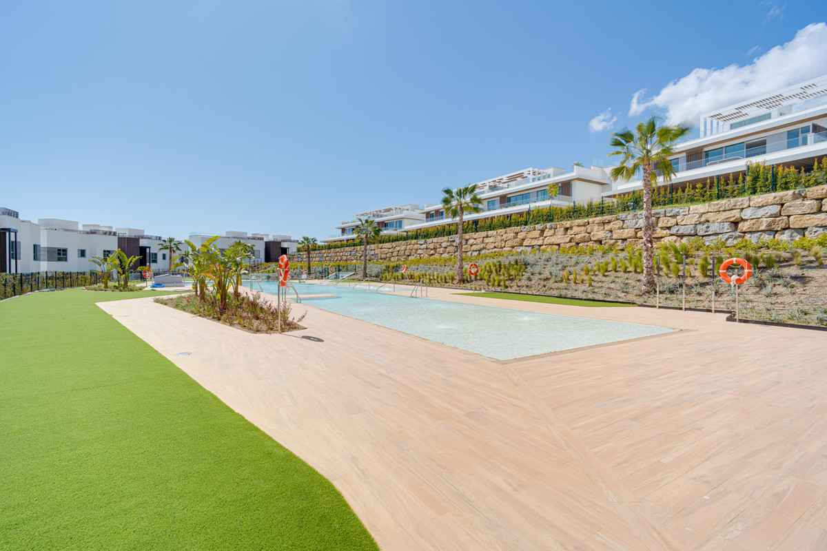 Se vende Apartamento Planta Baja de 4 dormitorios en Costa Del Sol, Málaga, España
