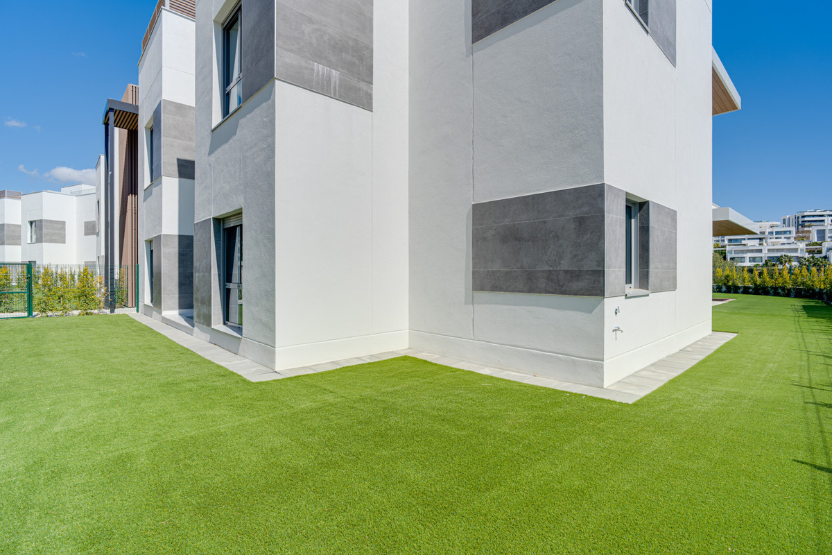 Se vende Apartamento Planta Baja de 4 dormitorios en Costa Del Sol, Málaga, España