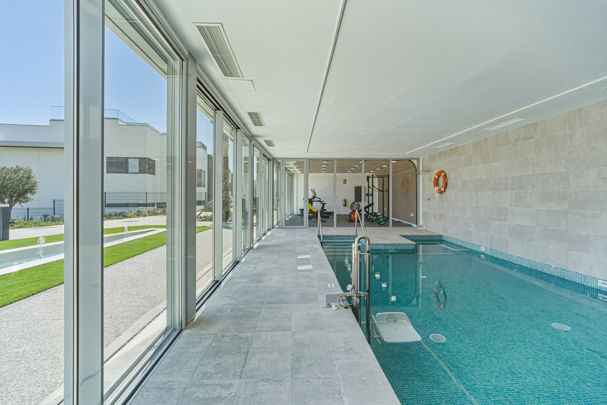 Se vende Apartamento Planta Baja de 4 dormitorios en Costa Del Sol, Málaga, España