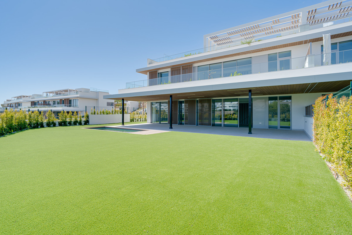 Se vende Apartamento Planta Baja de 4 dormitorios en Costa Del Sol, Málaga, España