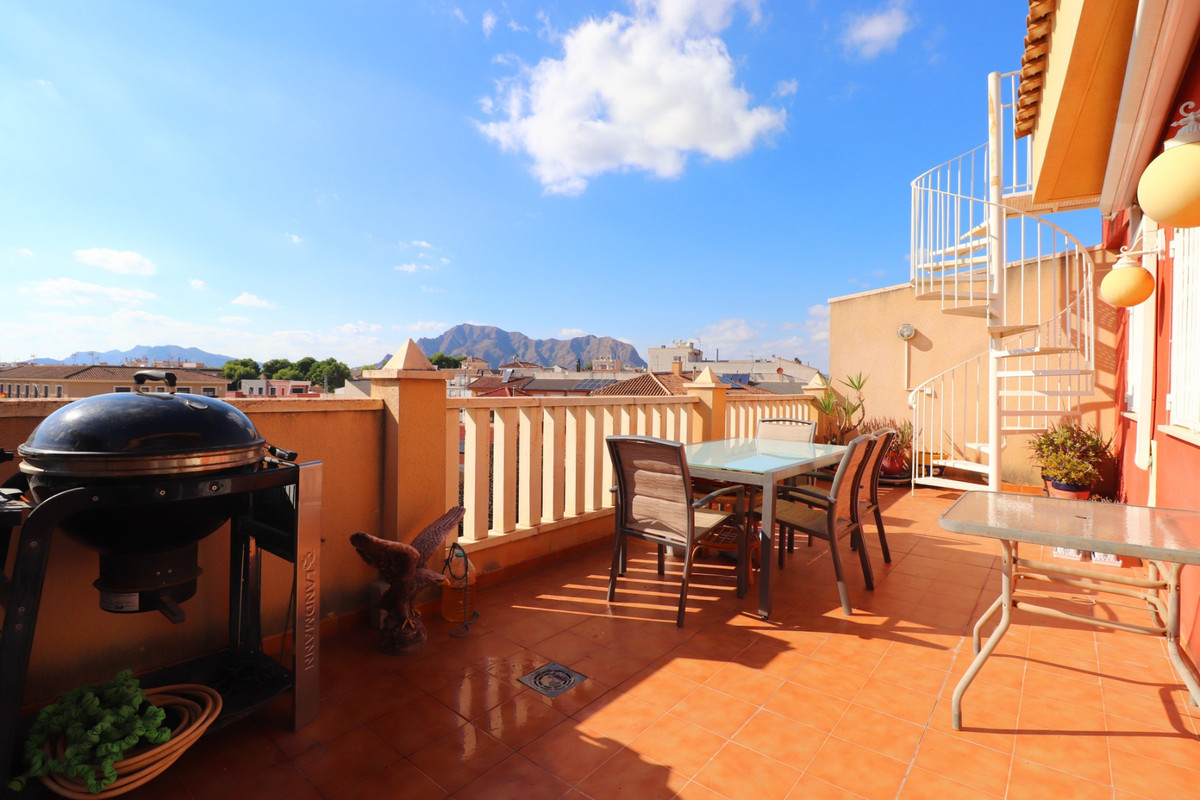Se vende Apartamento en Planta Última de 3 dormitorios en Costa Blanca, Alicante, España
