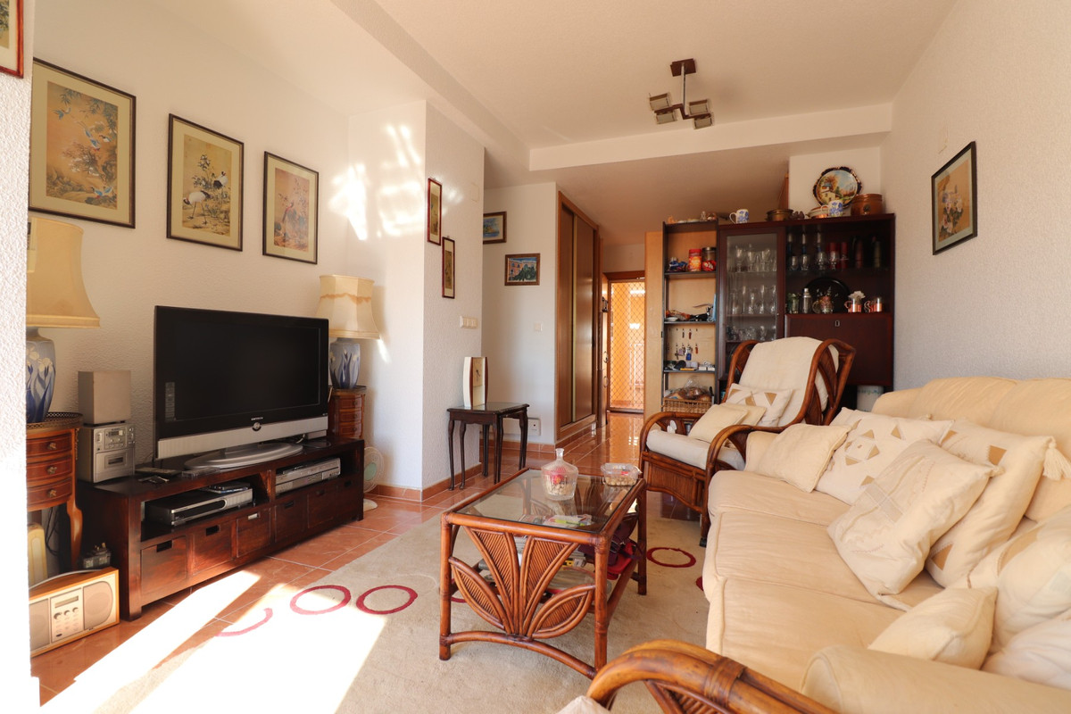 Se vende Apartamento en Planta Última de 3 dormitorios en Costa Blanca, Alicante, España