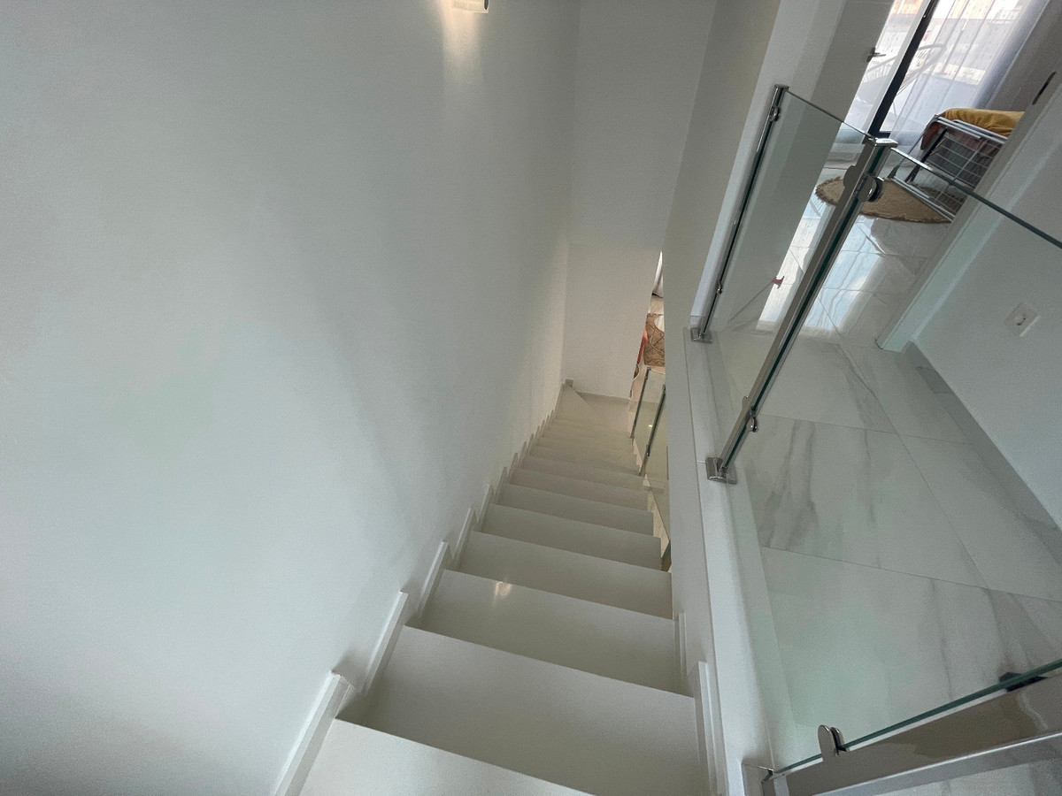 Se vende Villa - Chalet de 3 dormitorios en Costa Blanca, Alicante, España
