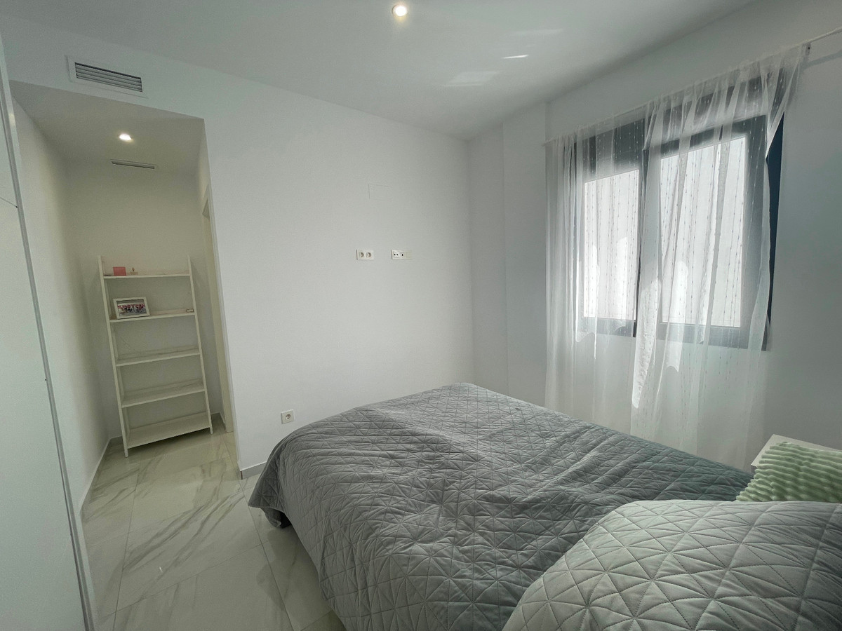 Se vende Villa - Chalet de 3 dormitorios en Costa Blanca, Alicante, España