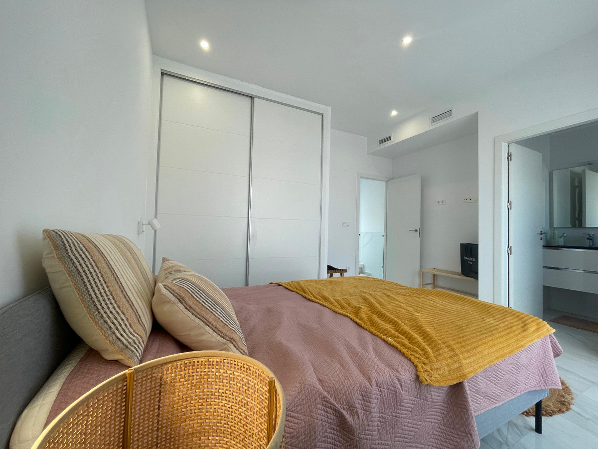 Se vende Villa - Chalet de 3 dormitorios en Costa Blanca, Alicante, España