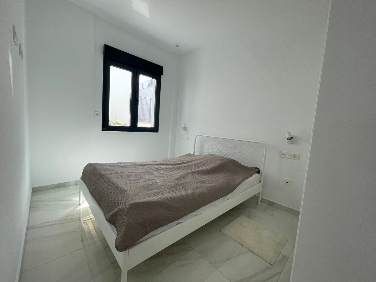 Se vende Villa - Chalet de 3 dormitorios en Costa Blanca, Alicante, España