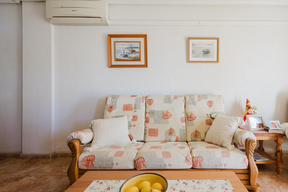 Se vende Apartamento Planta Media de 3 dormitorios en Costa Blanca, Alicante, España