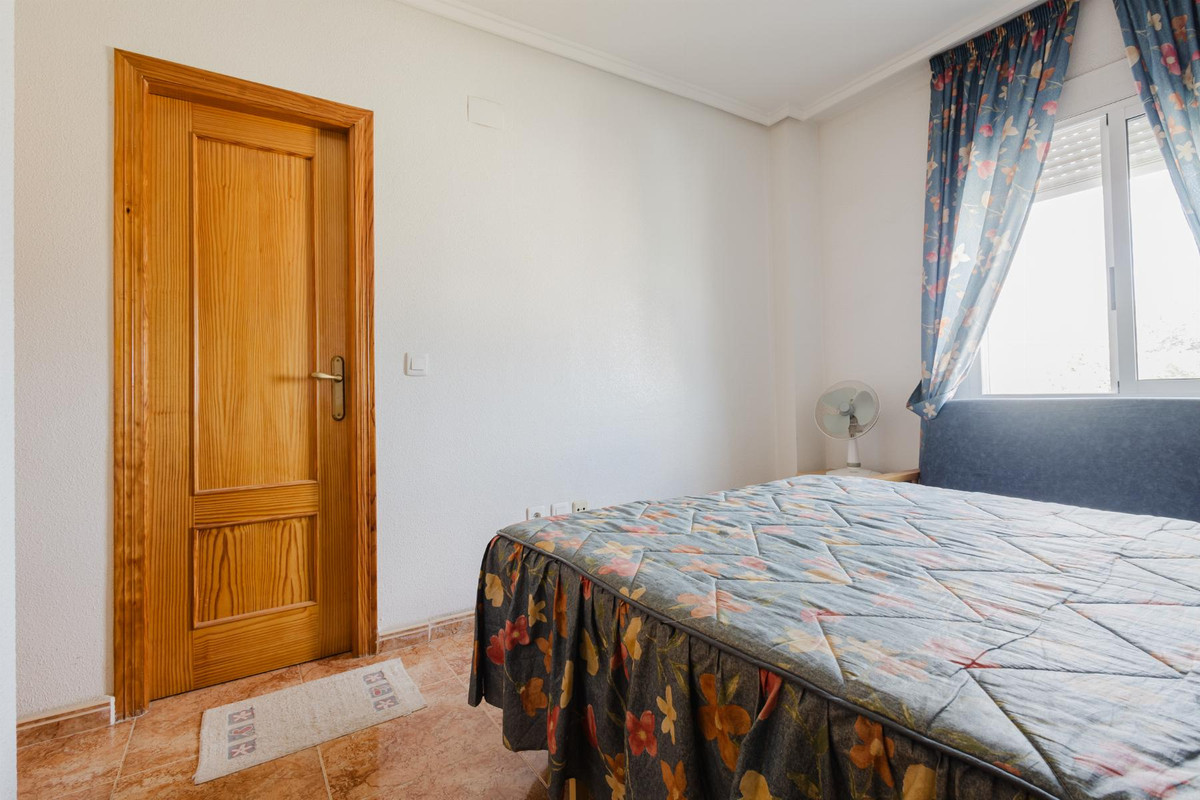 Se vende Apartamento Planta Media de 3 dormitorios en Costa Blanca, Alicante, España