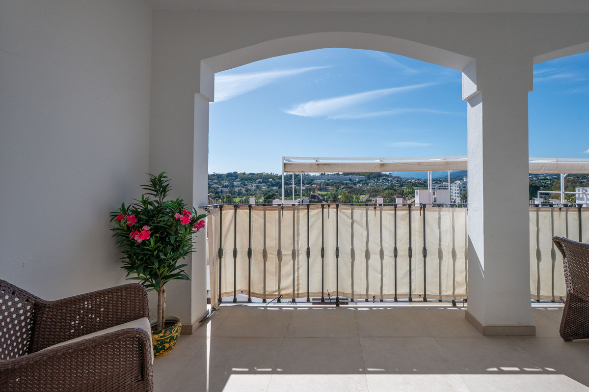 3 Bed Townhouse for sale in Nueva Andalucía Costa Del Sol, Málaga, Spain
