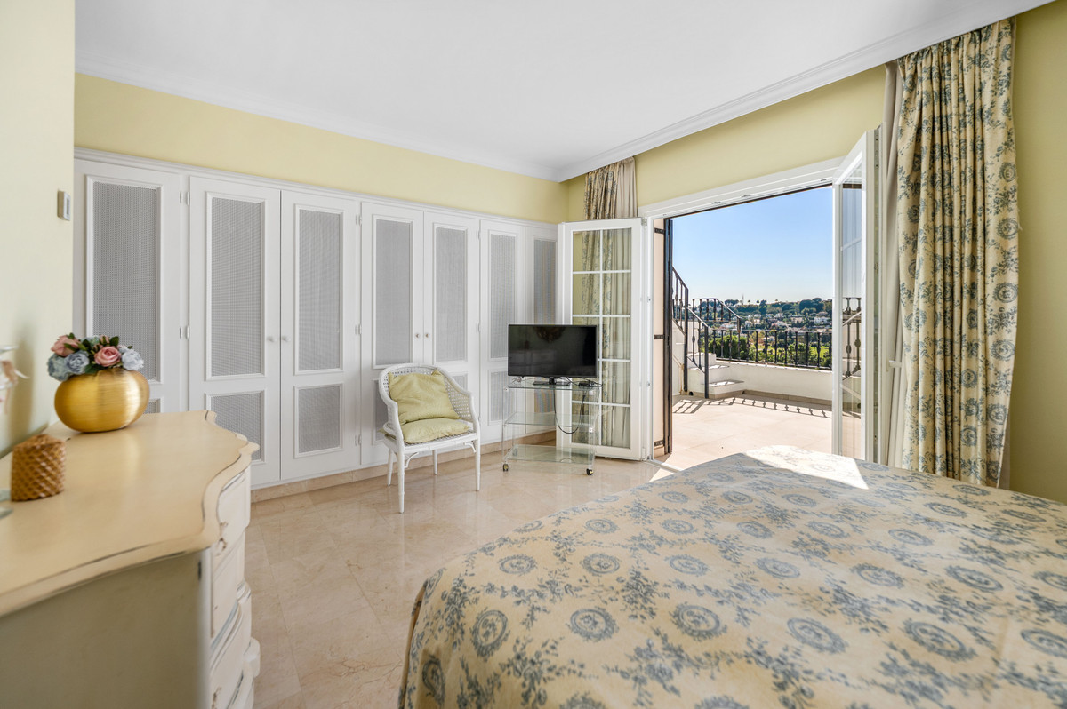 3 Bed Townhouse for sale in Nueva Andalucía Costa Del Sol, Málaga, Spain