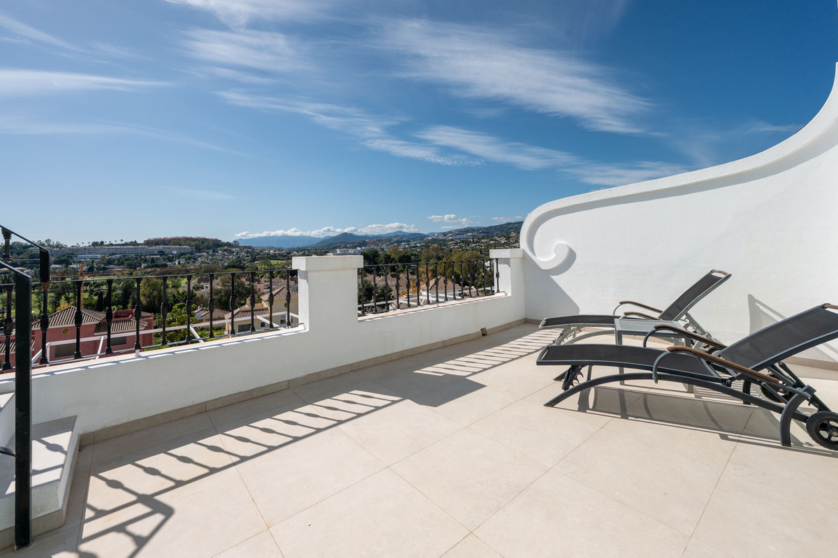 3 Bed Townhouse for sale in Nueva Andalucía Costa Del Sol, Málaga, Spain