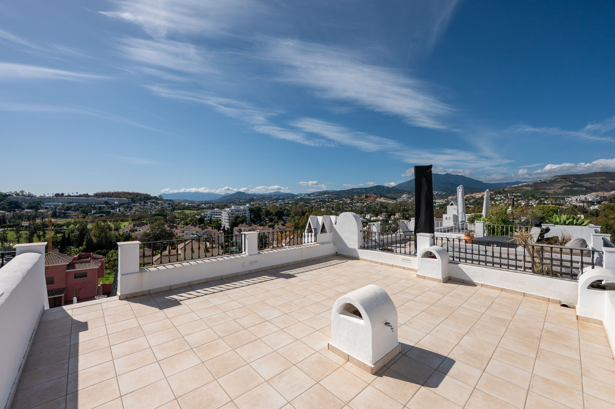 3 Bed Townhouse for sale in Nueva Andalucía Costa Del Sol, Málaga, Spain