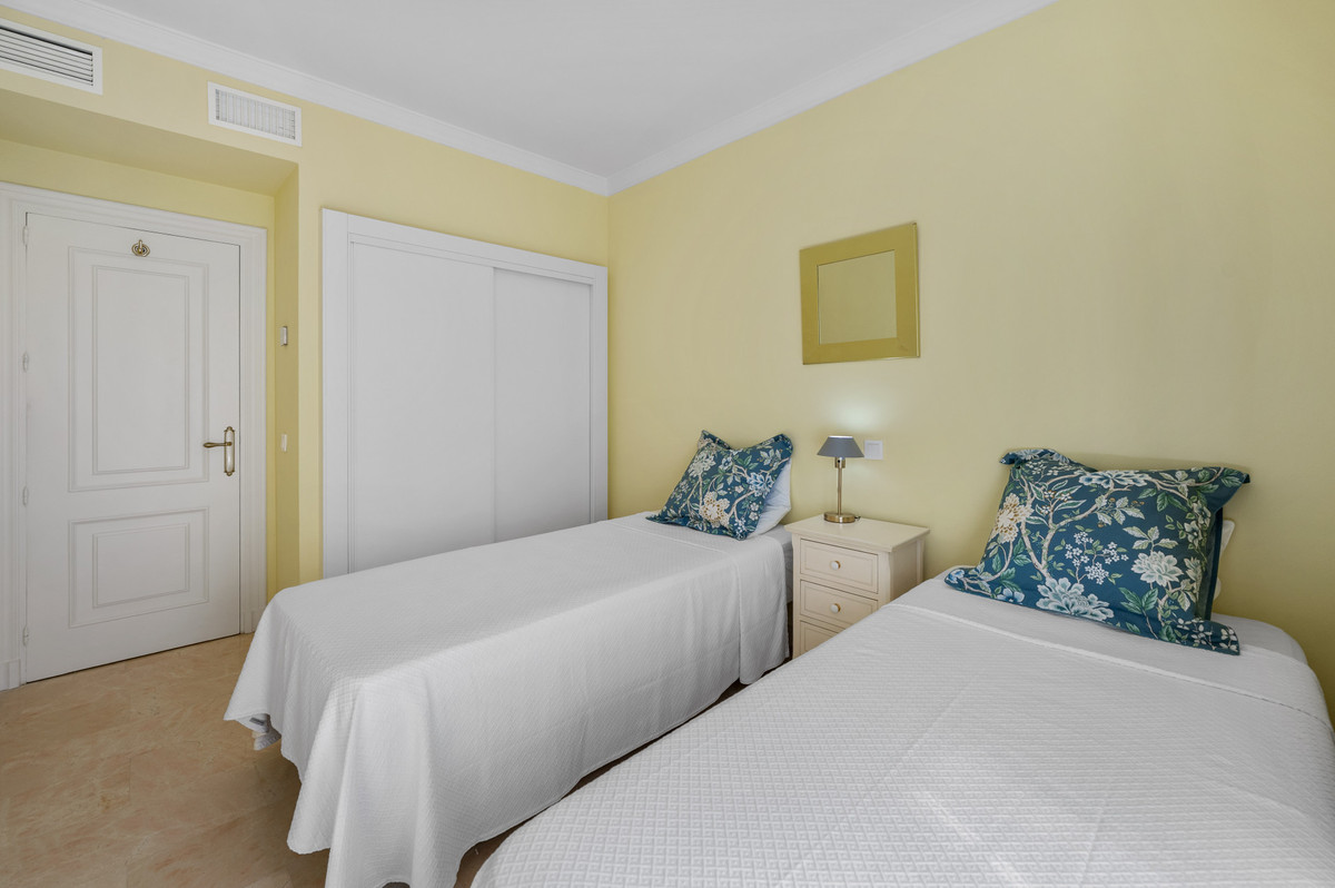 3 Bed Townhouse for sale in Nueva Andalucía Costa Del Sol, Málaga, Spain