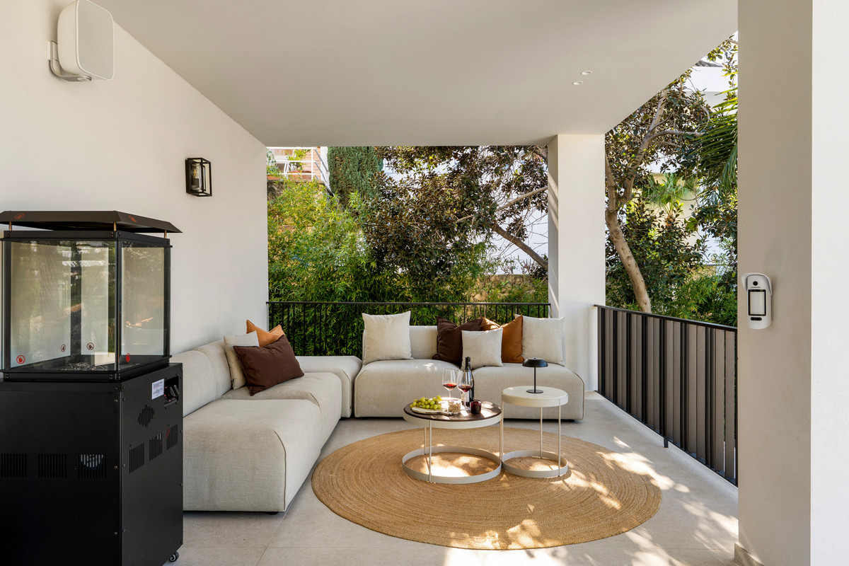 Se vende Villa - Chalet de 6 dormitorios en Costa Del Sol, Málaga, España