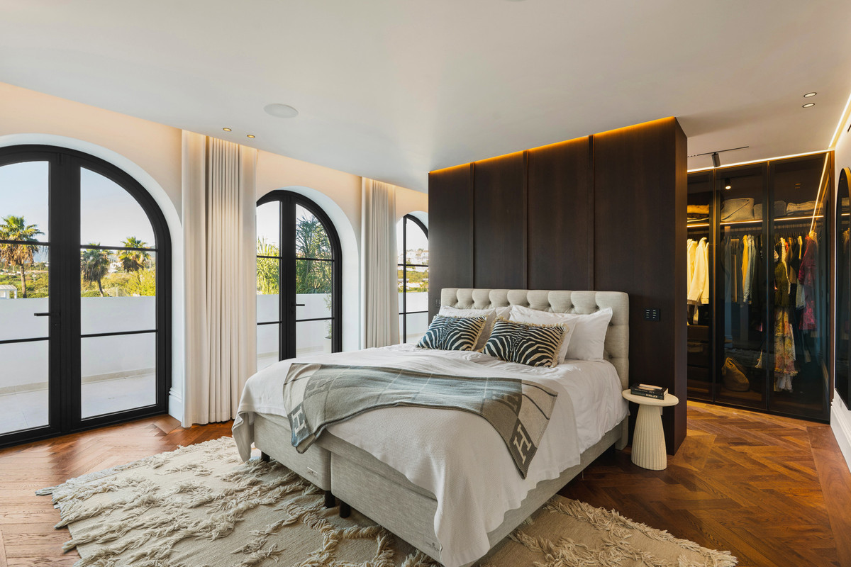 Se vende Villa - Chalet de 6 dormitorios en Costa Del Sol, Málaga, España