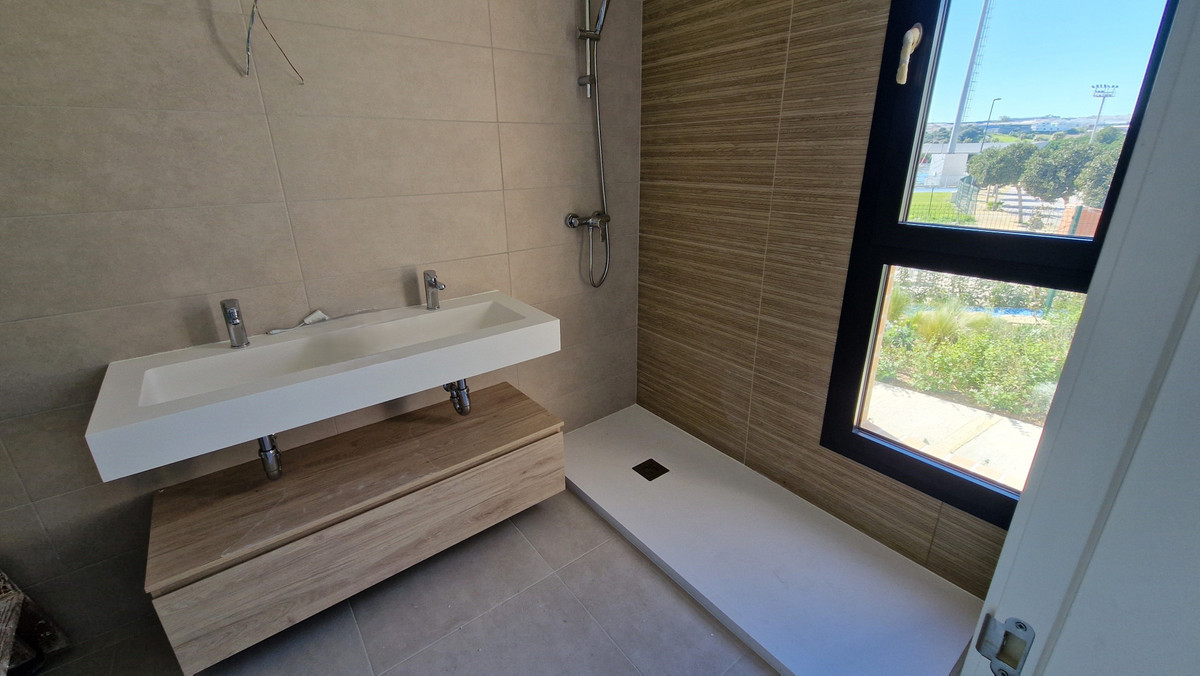 3 Bed Apartment for sale in Estepona Costa Del Sol, Málaga, Spain