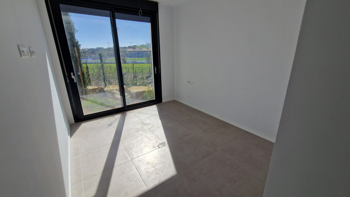 3 Bed Apartment for sale in Estepona Costa Del Sol, Málaga, Spain
