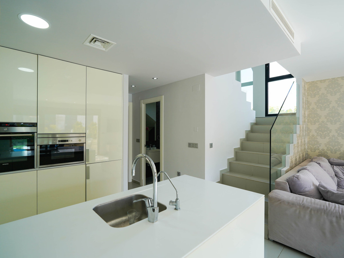 3 Bed Townhouse for sale in Ciudad Quesada Costa Blanca, Alicante, Spain