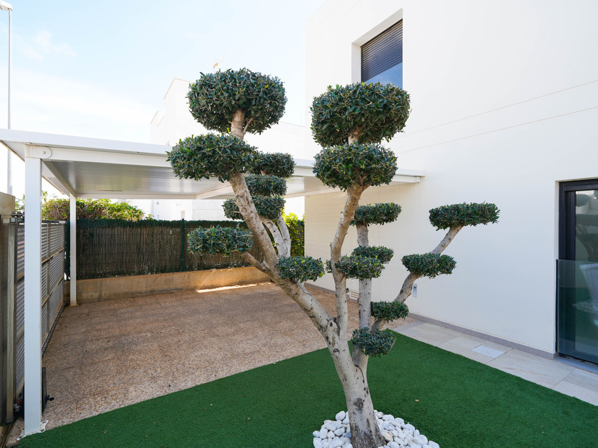 3 Bed Townhouse for sale in Ciudad Quesada Costa Blanca, Alicante, Spain