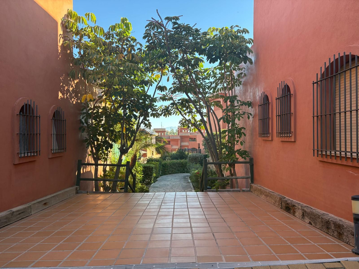 2 Bed Apartment for sale in Estepona Costa Del Sol, Málaga, Spain