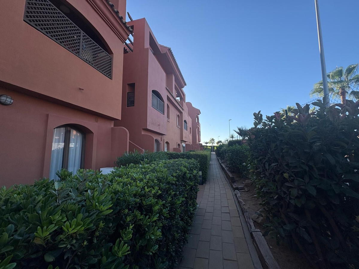 2 Bed Apartment for sale in Estepona Costa Del Sol, Málaga, Spain