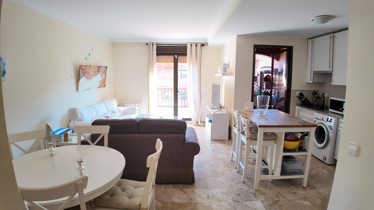 2 Bed Apartment for sale in Estepona Costa Del Sol, Málaga, Spain