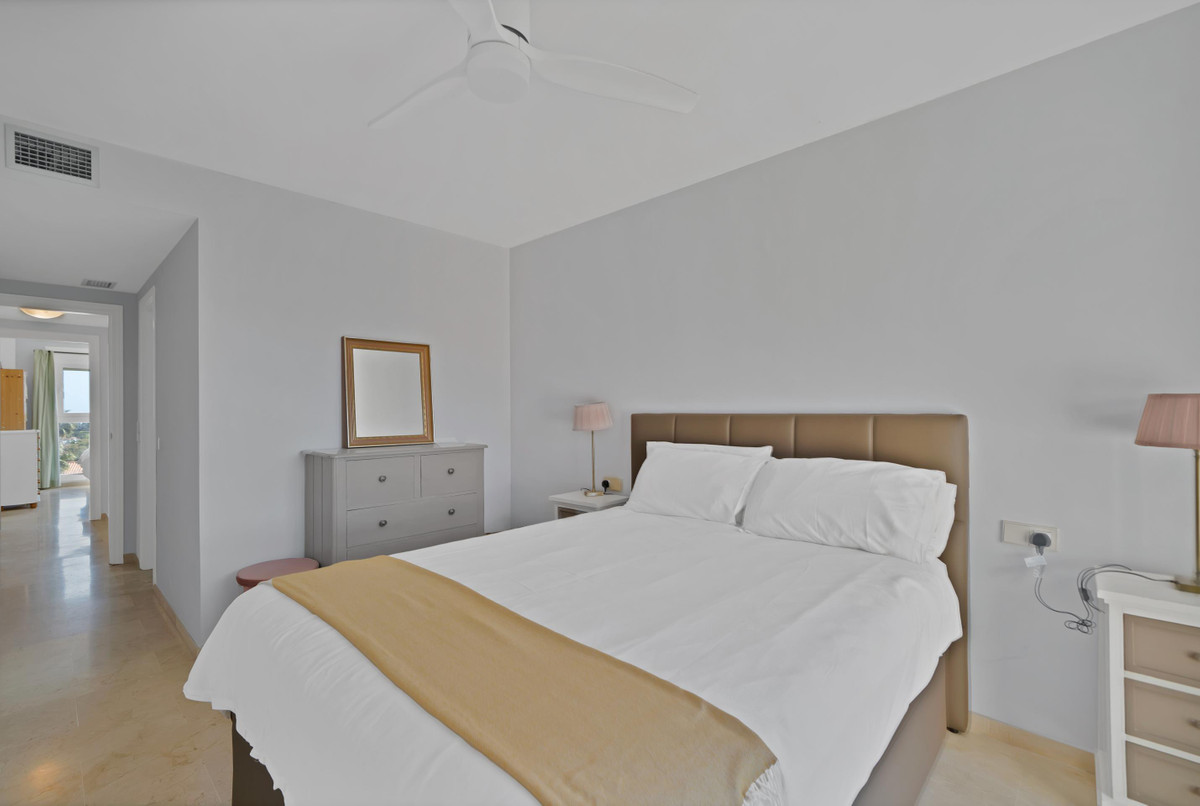 2 Bed Apartment for sale in Estepona Costa Del Sol, Málaga, Spain