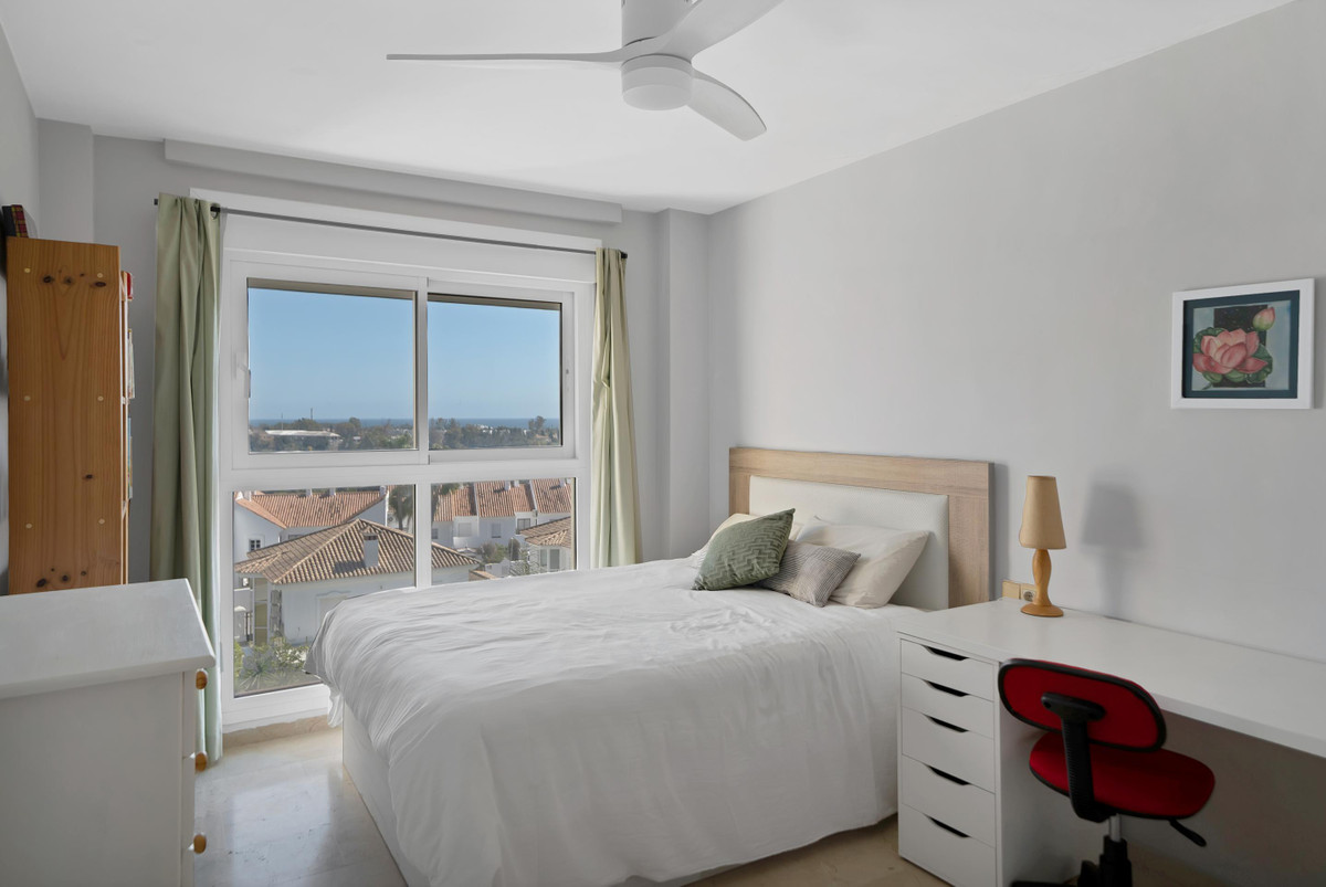 2 Bed Apartment for sale in Estepona Costa Del Sol, Málaga, Spain