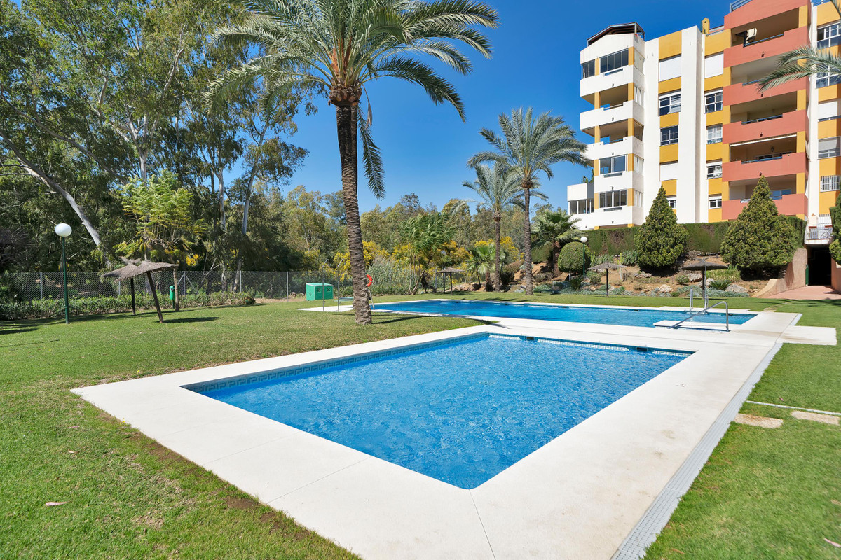 2 Bed Apartment for sale in Estepona Costa Del Sol, Málaga, Spain
