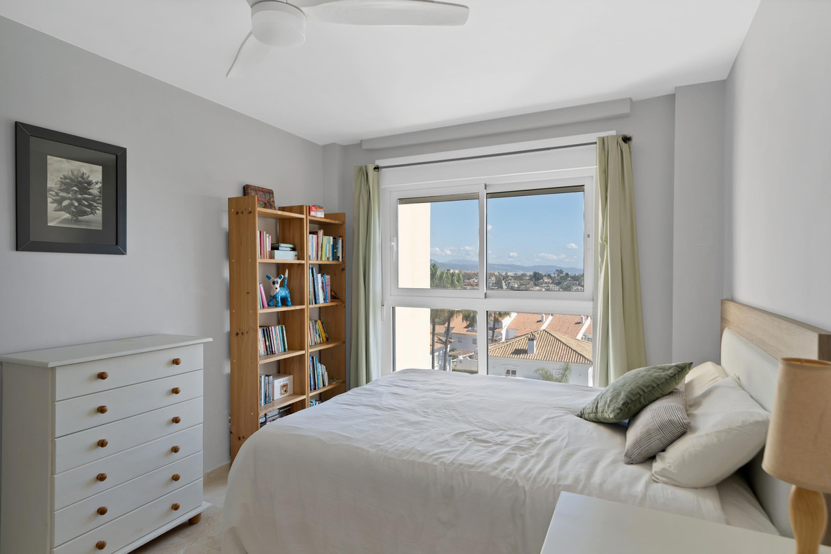 2 Bed Apartment for sale in Estepona Costa Del Sol, Málaga, Spain