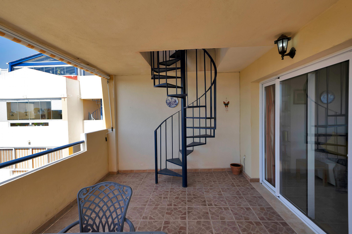 2 Bed Apartment for sale in Estepona Costa Del Sol, Málaga, Spain
