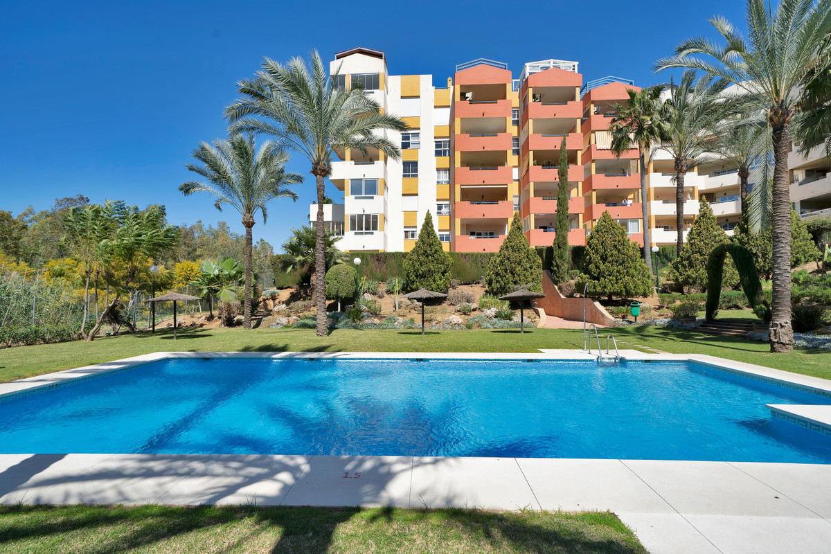 2 Bed Apartment for sale in Estepona Costa Del Sol, Málaga, Spain