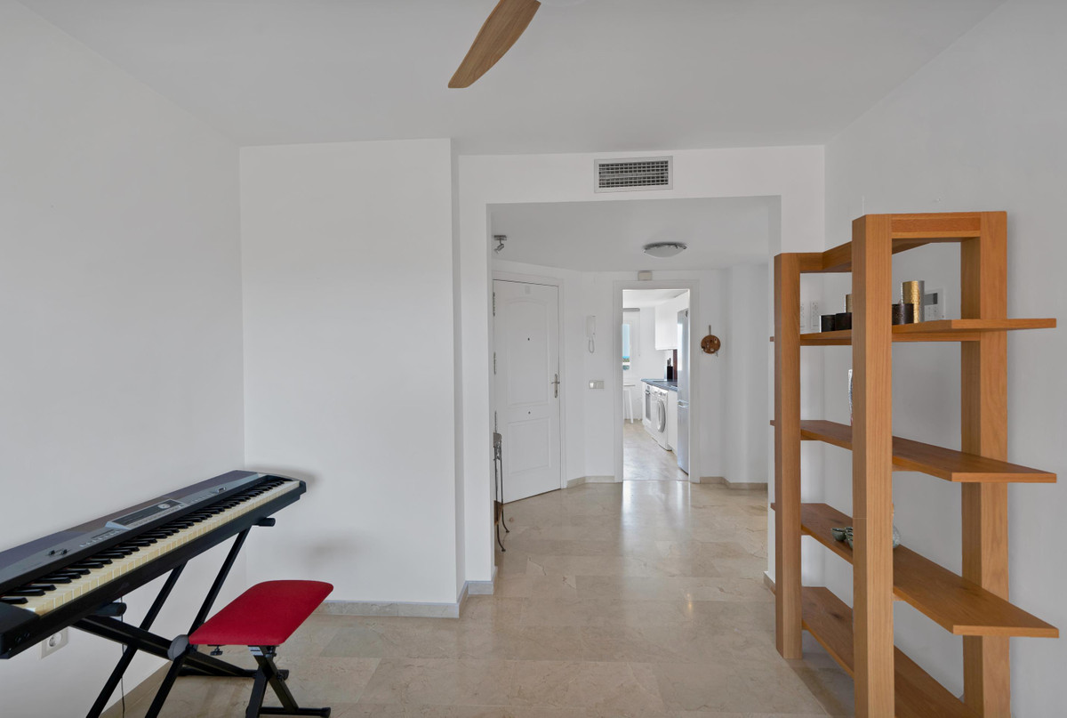 2 Bed Apartment for sale in Estepona Costa Del Sol, Málaga, Spain