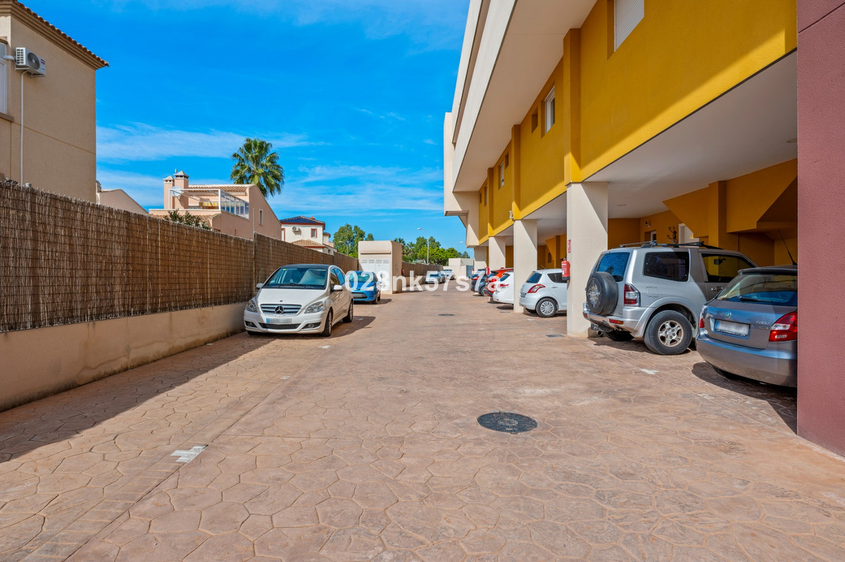 Se vende Ático de 2 dormitorios en Costa Blanca, Alicante, España