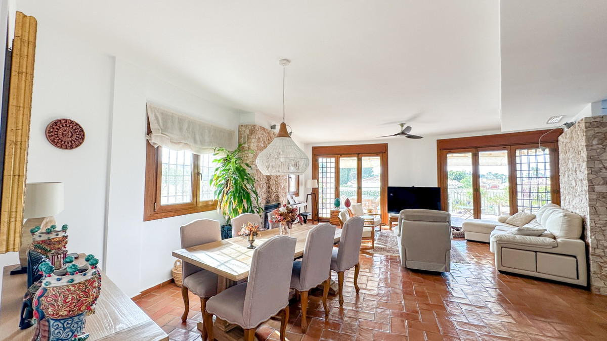 7 Bed Townhouse for sale in Dehesa De Campoamor Costa Blanca, Alicante, Spain