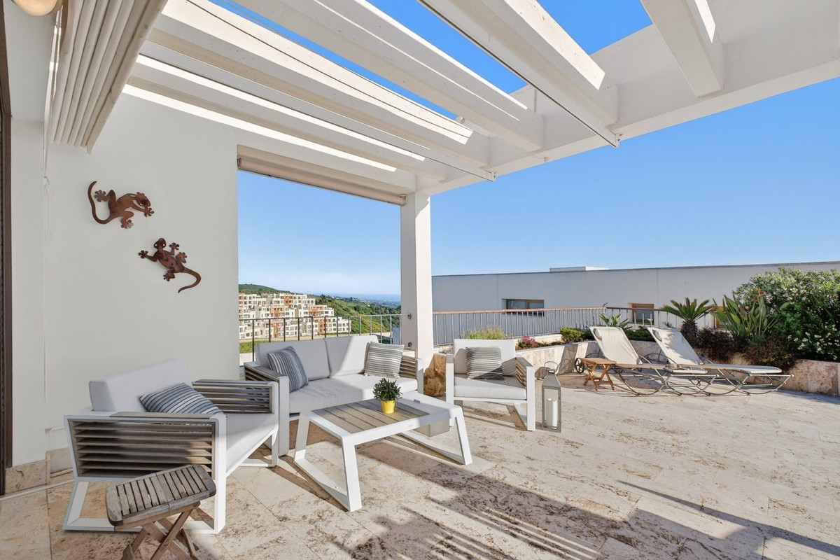 3 Bed Apartment for sale in Altos De Los Monteros Costa Del Sol, Málaga, Spain