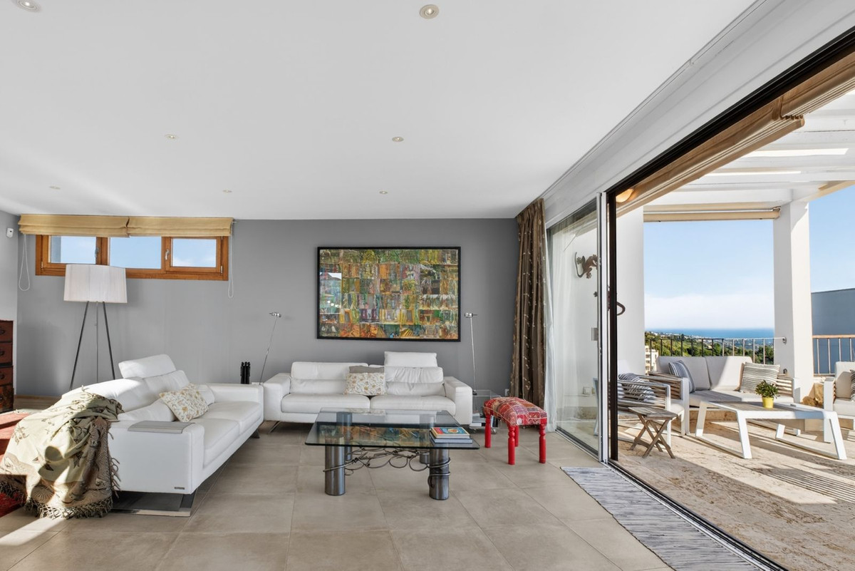 3 Bed Apartment for sale in Altos De Los Monteros Costa Del Sol, Málaga, Spain