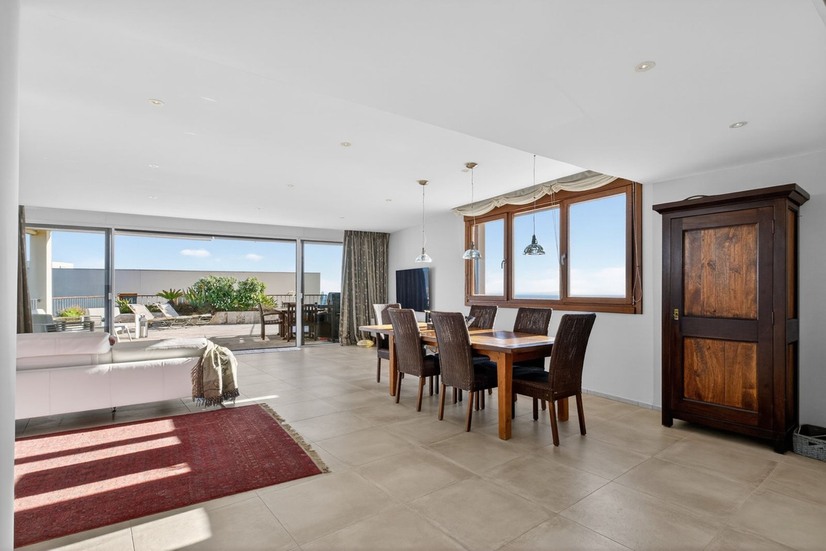 3 Bed Apartment for sale in Altos De Los Monteros Costa Del Sol, Málaga, Spain