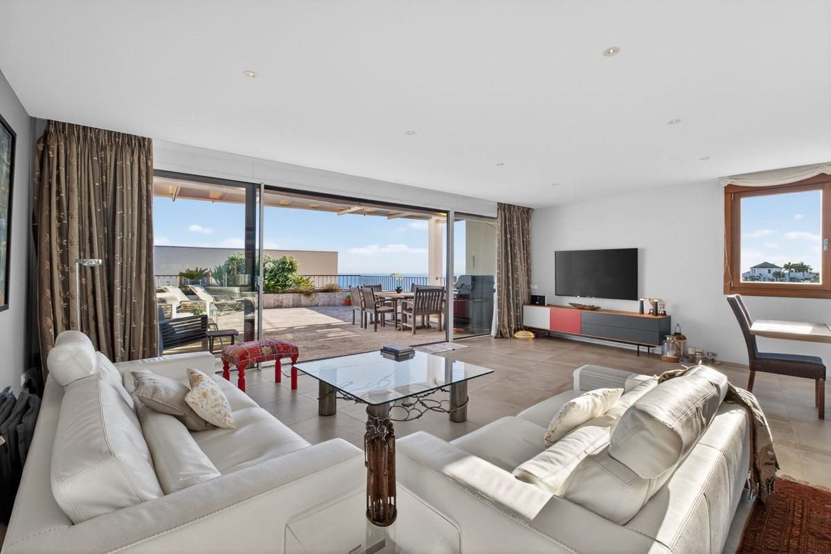 3 Bed Apartment for sale in Altos De Los Monteros Costa Del Sol, Málaga, Spain
