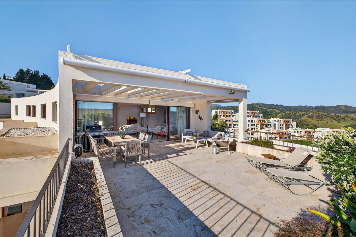 3 Bed Apartment for sale in Altos De Los Monteros Costa Del Sol, Málaga, Spain