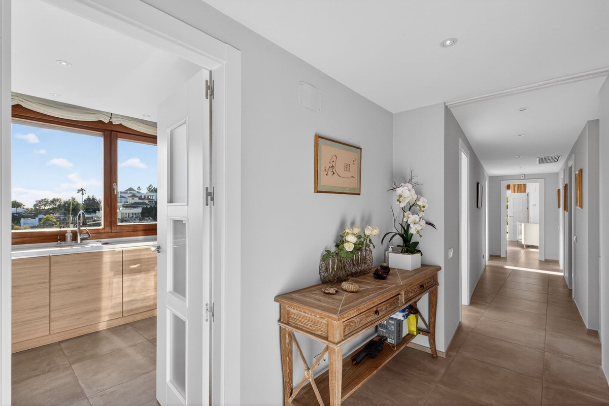 3 Bed Apartment for sale in Altos De Los Monteros Costa Del Sol, Málaga, Spain
